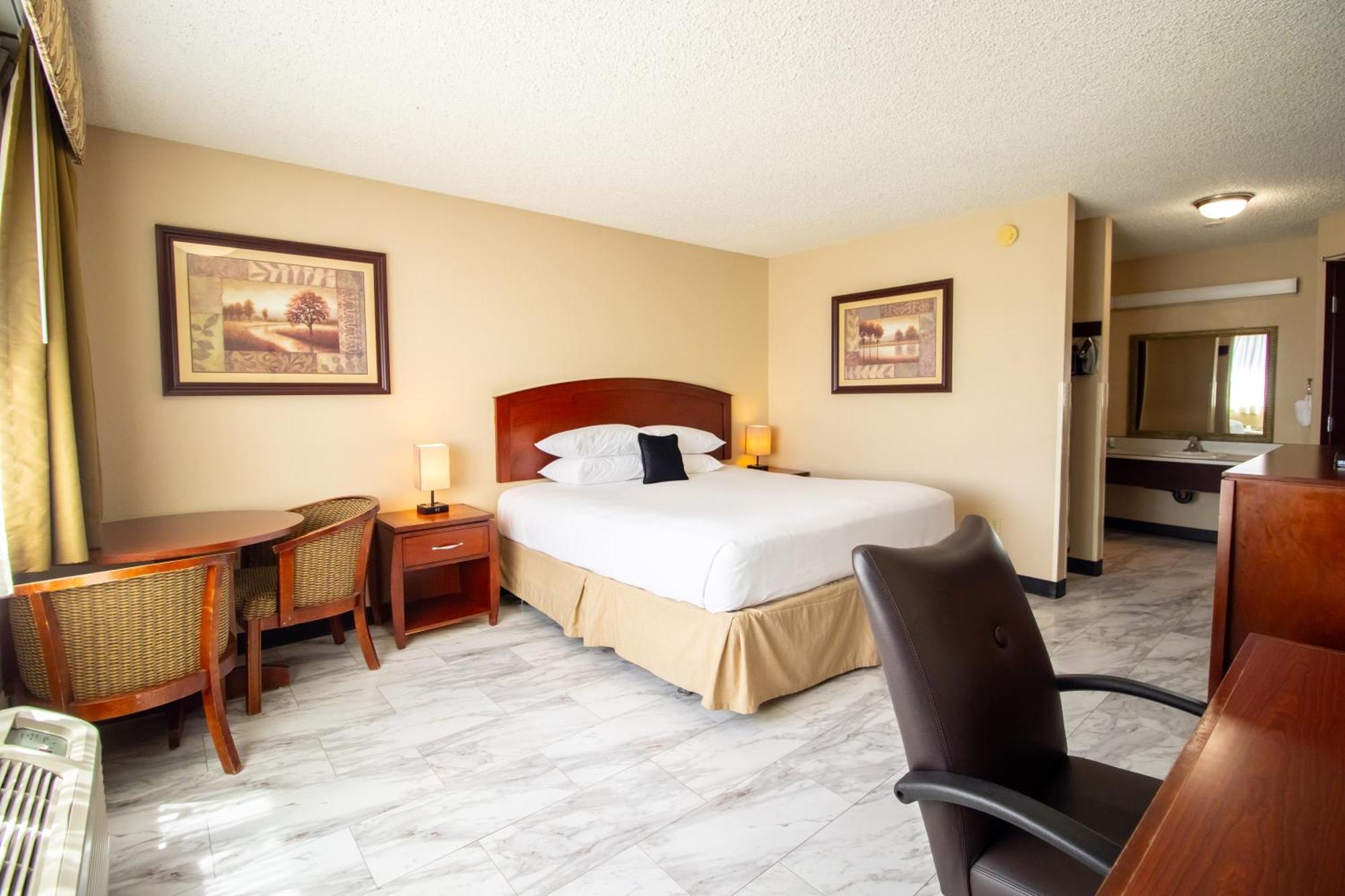 Red Lion Inn & Suites Vancouver Exteriör bild